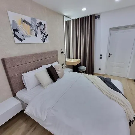 בראשוב Casa Chiper - Apartament Parter מראה חיצוני תמונה