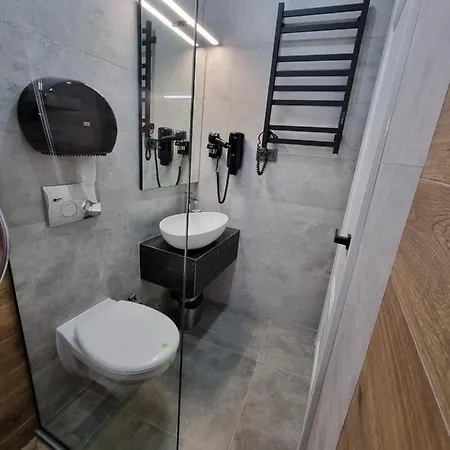 בראשוב Casa Chiper - Apartament Parter מראה חיצוני תמונה